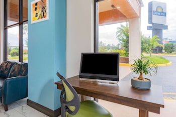 days inn by wyndham n orlando casselberry