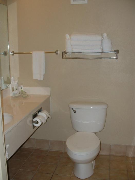 spark by hilton orlando universal blvd