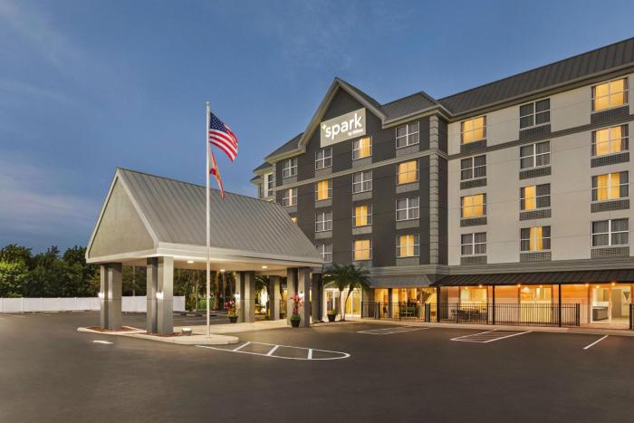 spark by hilton orlando universal blvd