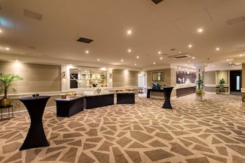 doubletree by hilton london ealing hotel