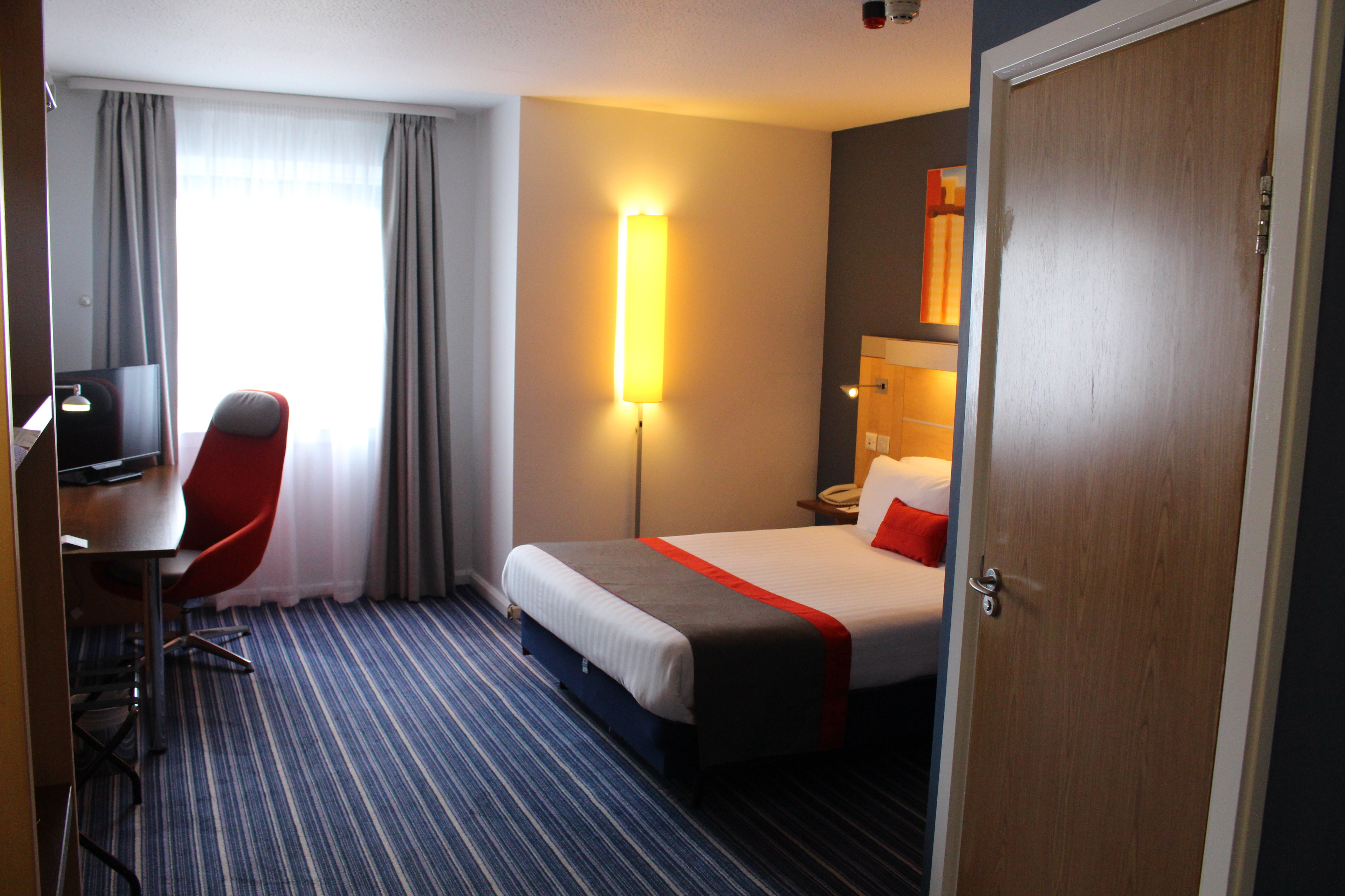 holiday inn express london croydon by ihg