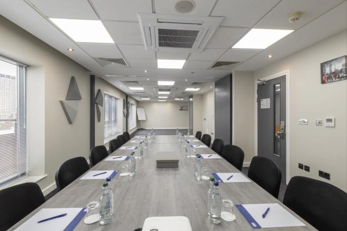 holiday inn express london croydon by ihg