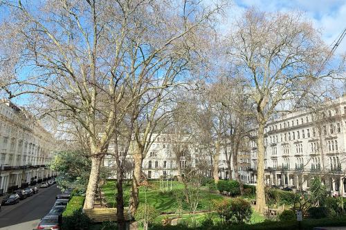 kensington gardens hotel