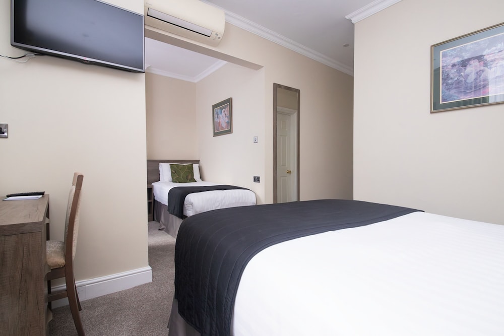 kensington gardens hotel