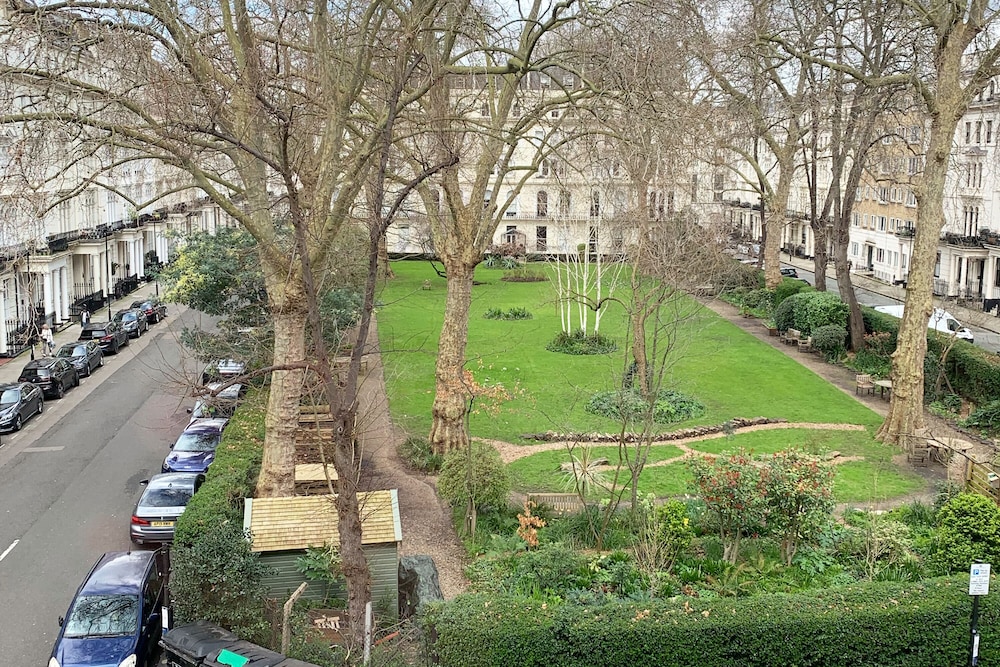 kensington gardens hotel