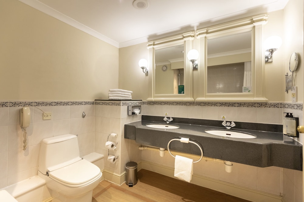 holiday inn london sutton by ihg