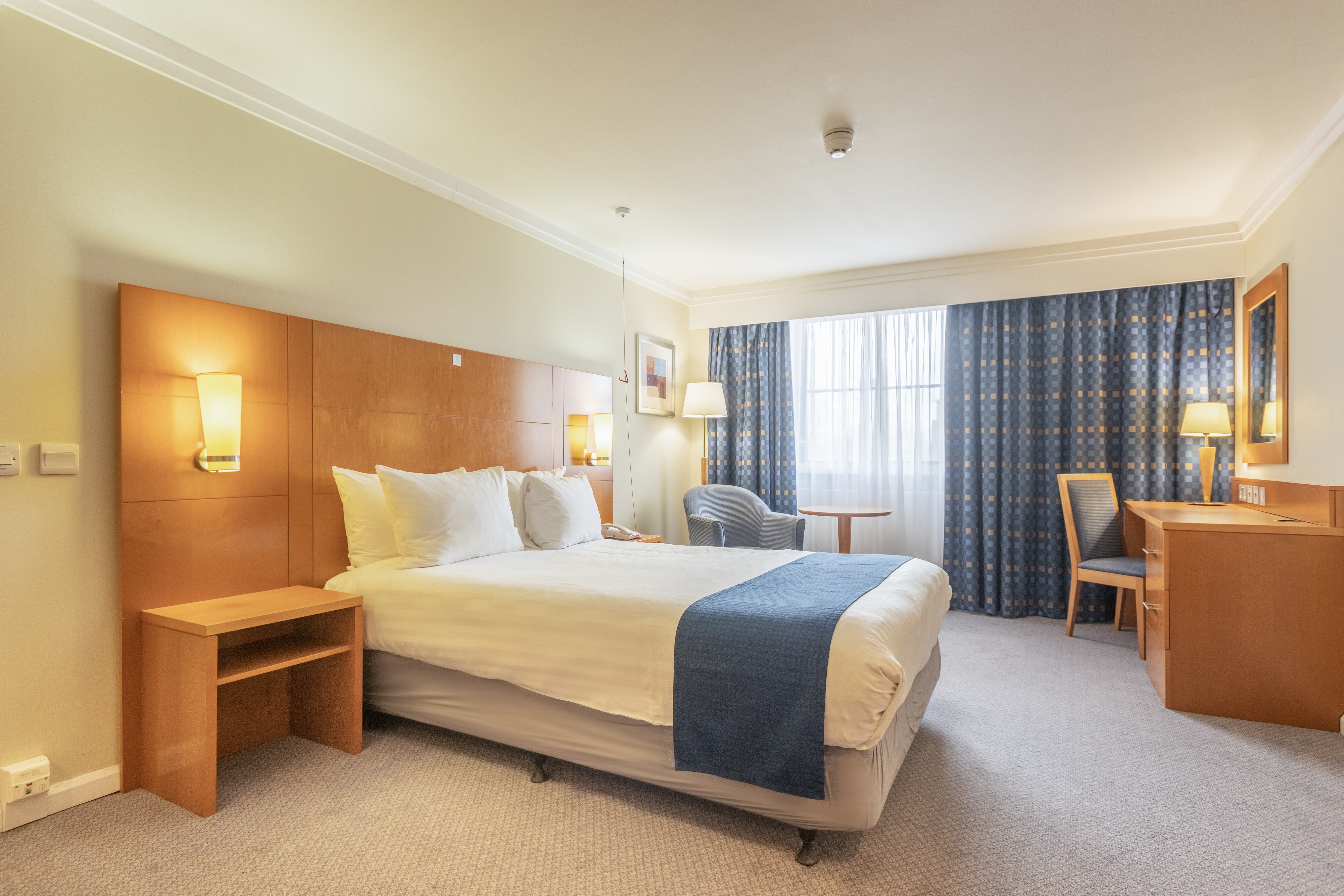 holiday inn london sutton by ihg