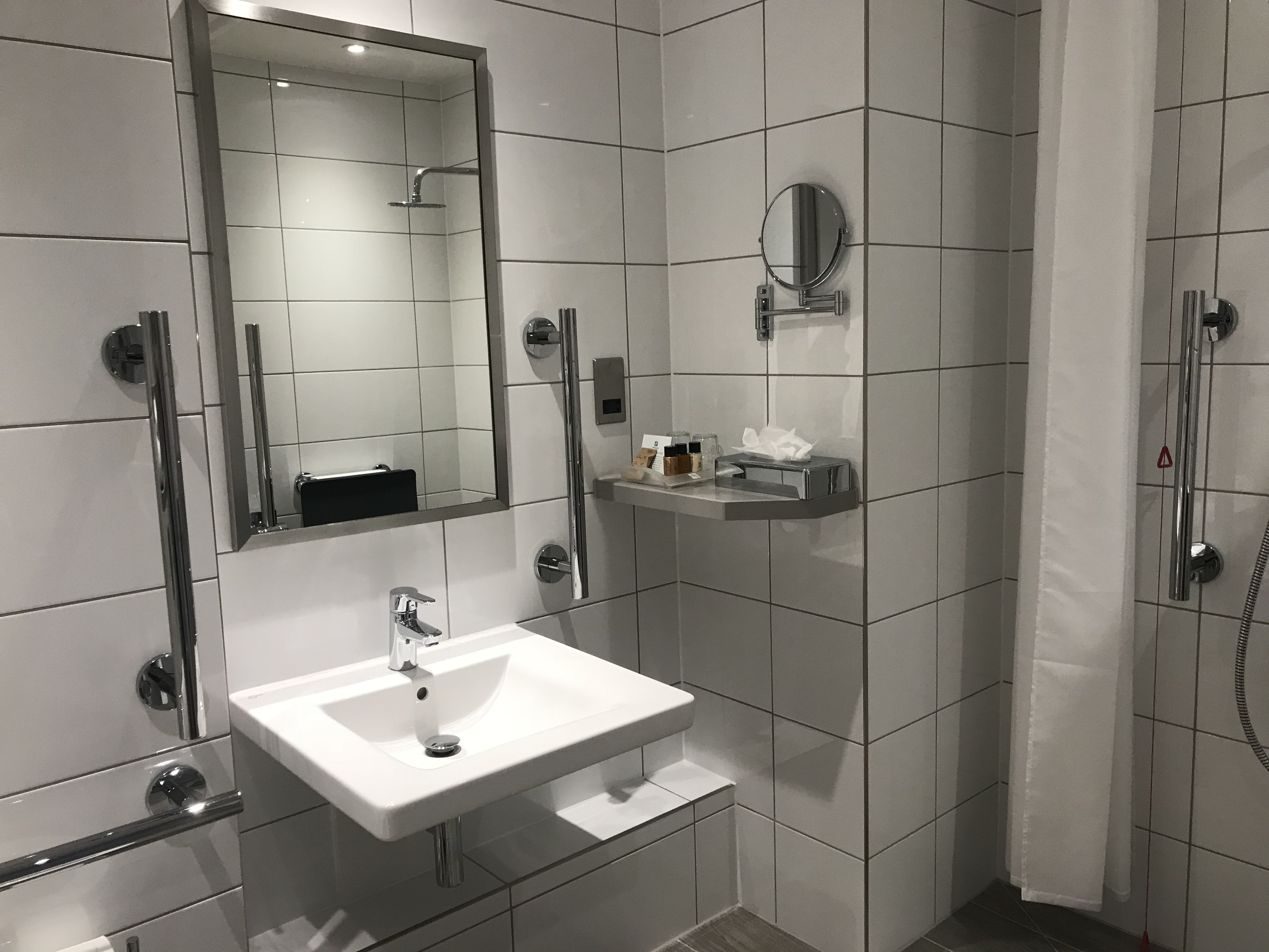 holiday inn london shepperton by ihg
