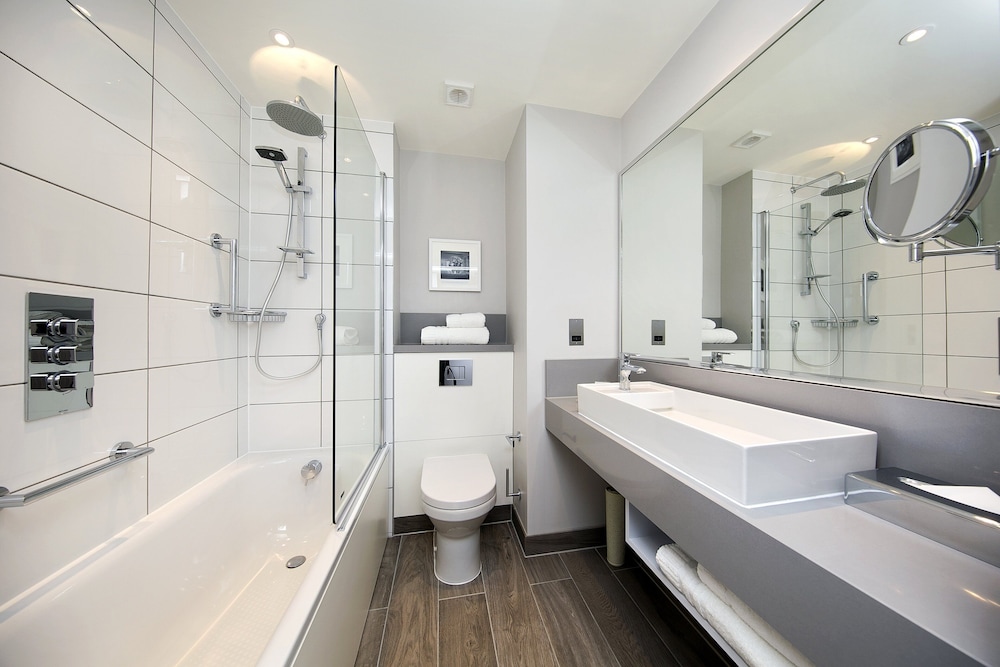 holiday inn london shepperton by ihg