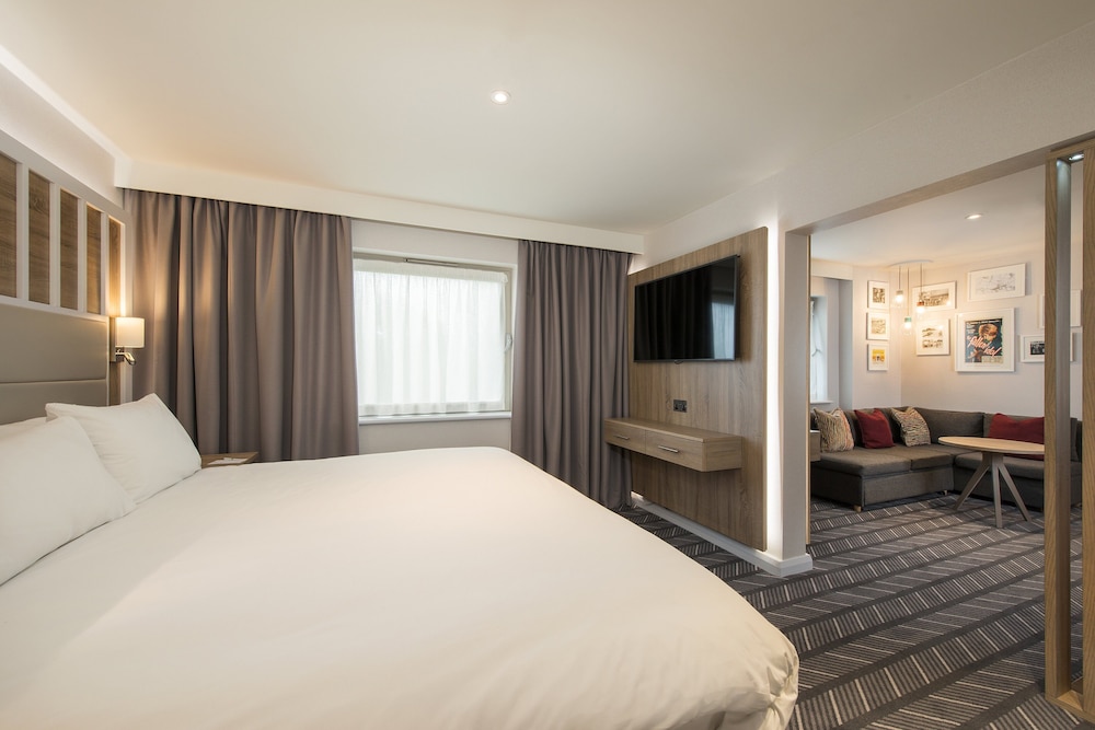 holiday inn london shepperton by ihg