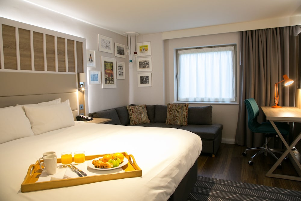 holiday inn london shepperton by ihg