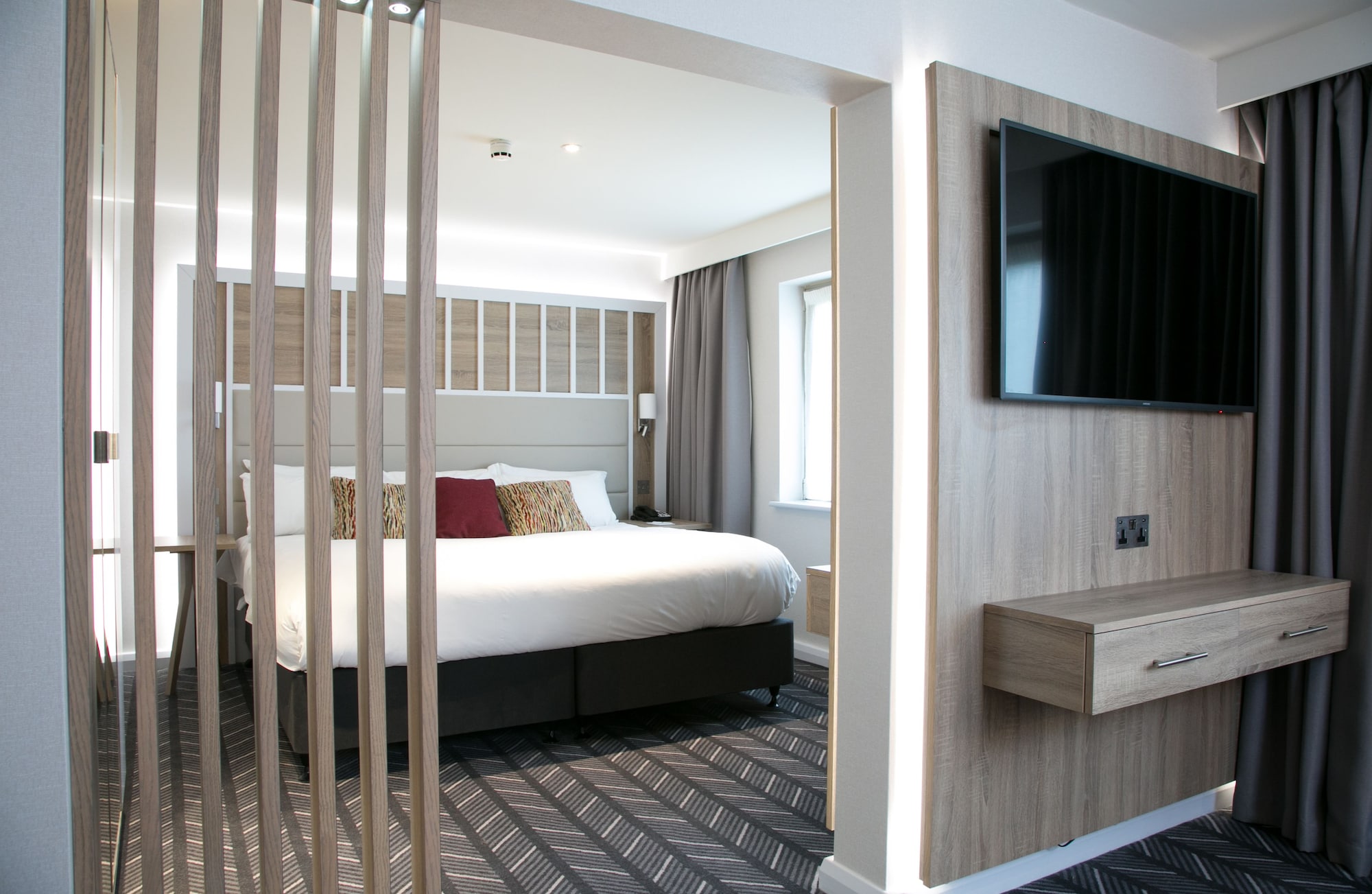 holiday inn london shepperton by ihg