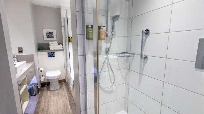 holiday inn london shepperton by ihg