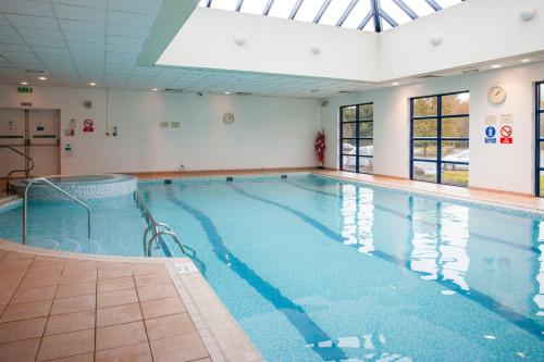 holiday inn london shepperton by ihg