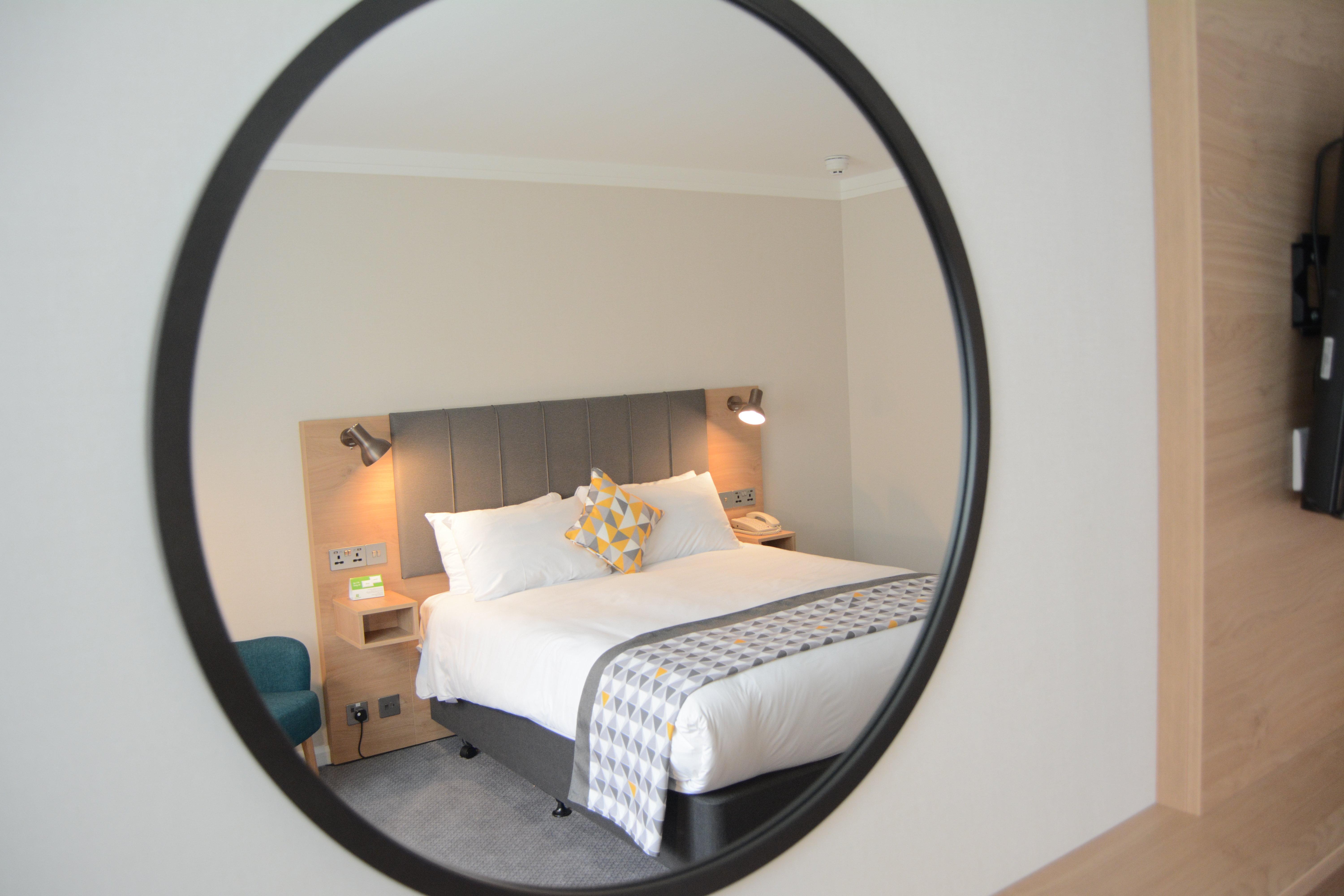 holiday inn london gatwick airport by ihg