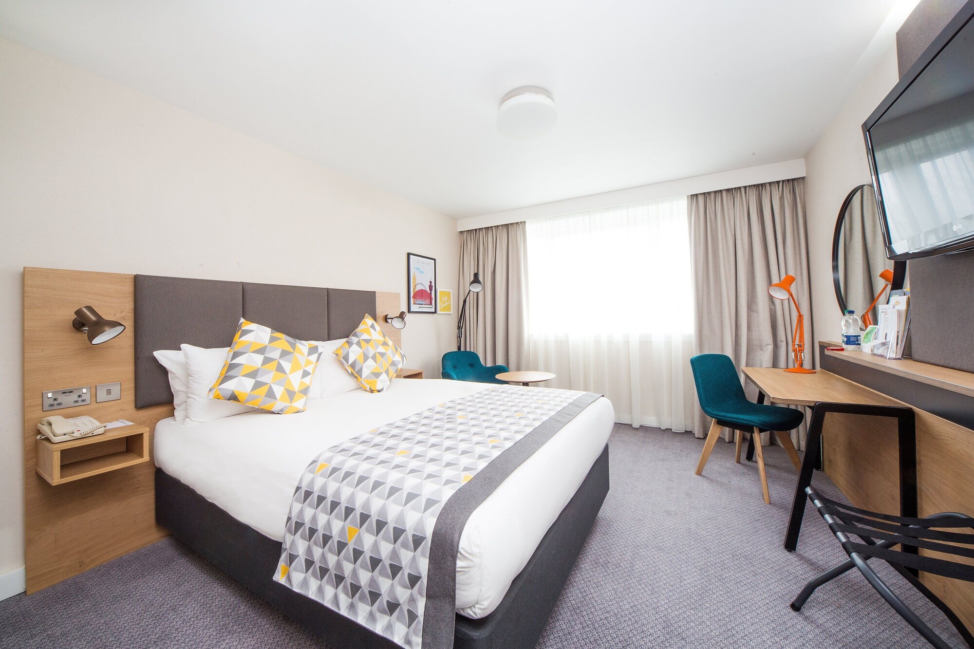 holiday inn london gatwick airport by ihg