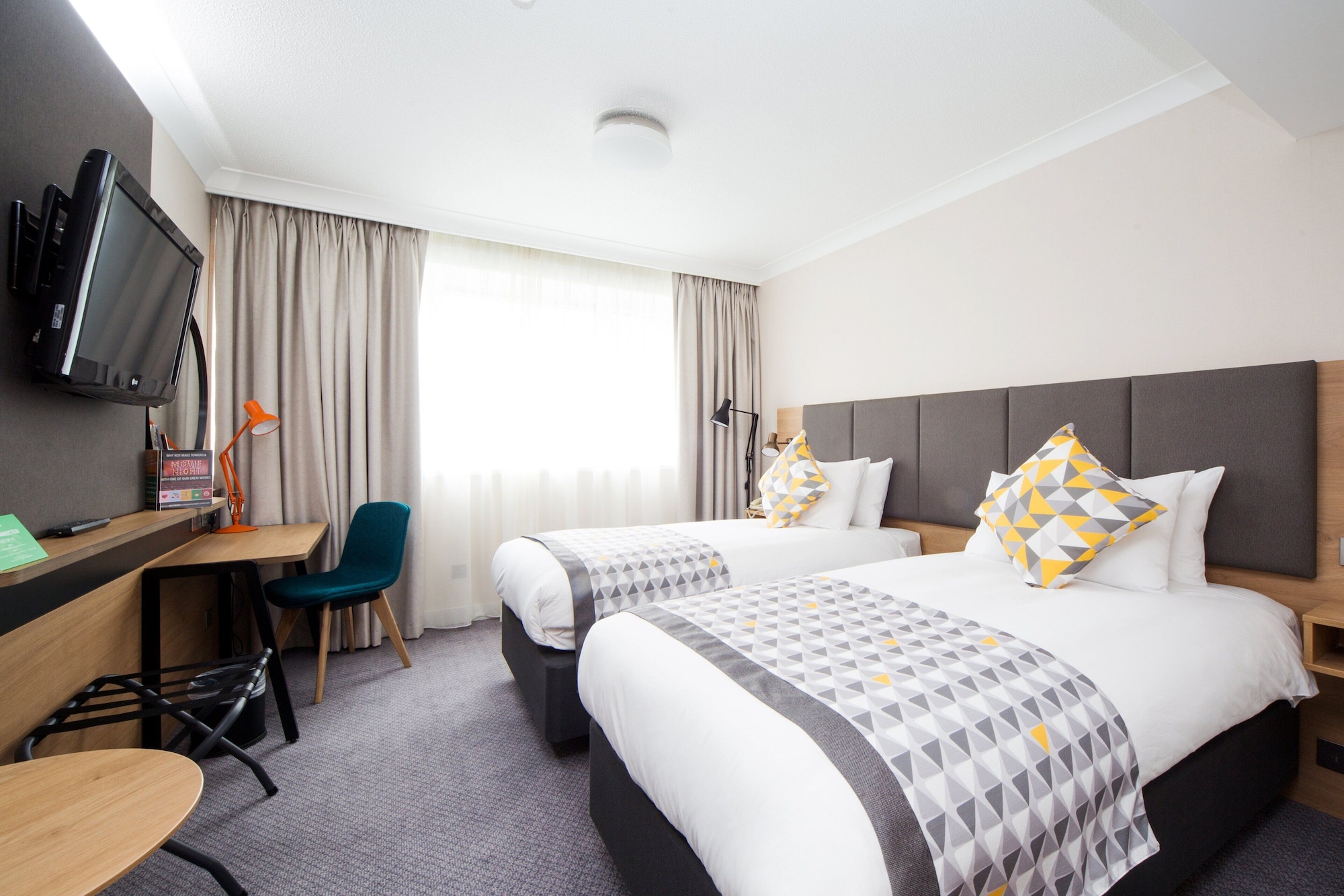 holiday inn london gatwick airport by ihg
