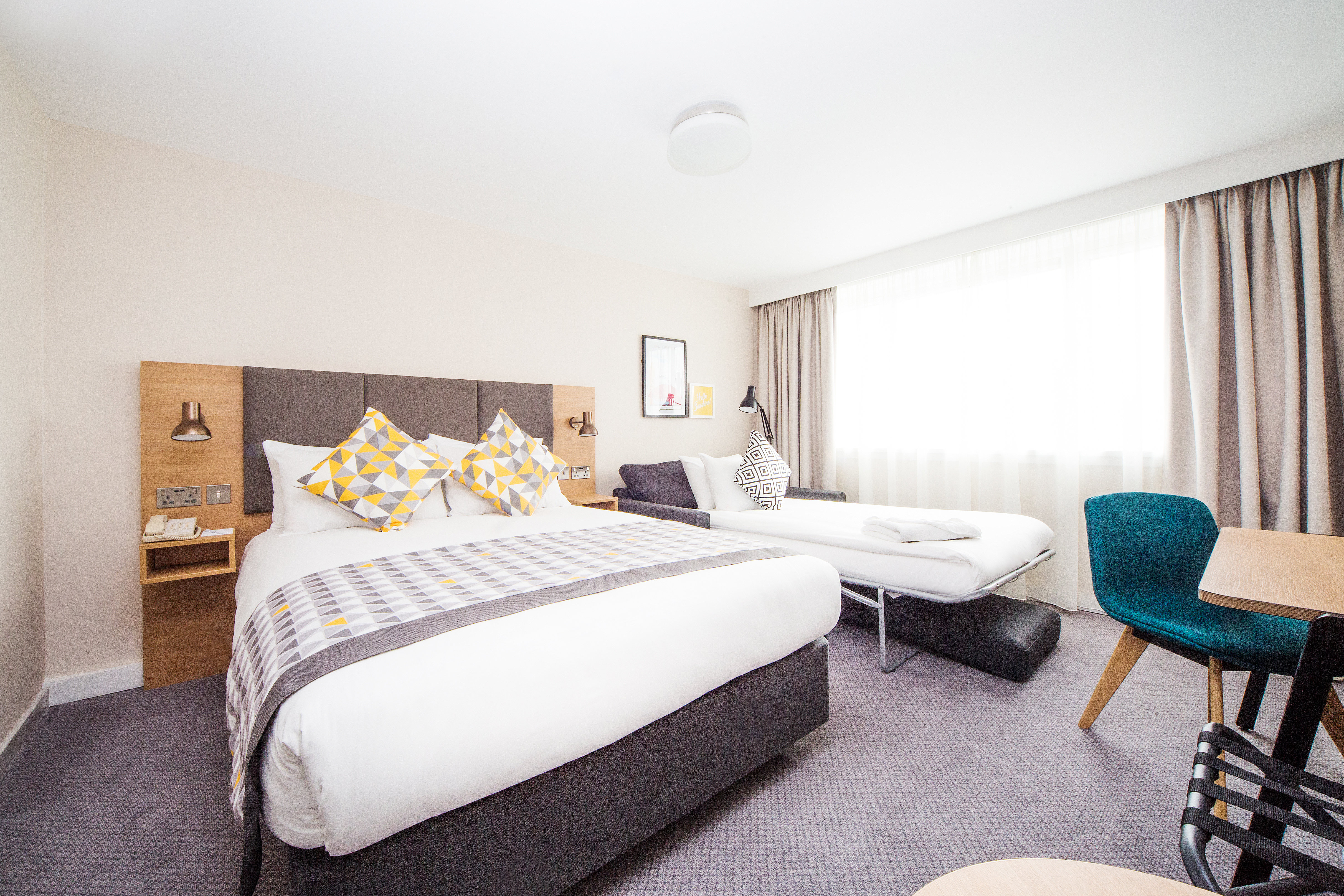 holiday inn london gatwick airport by ihg