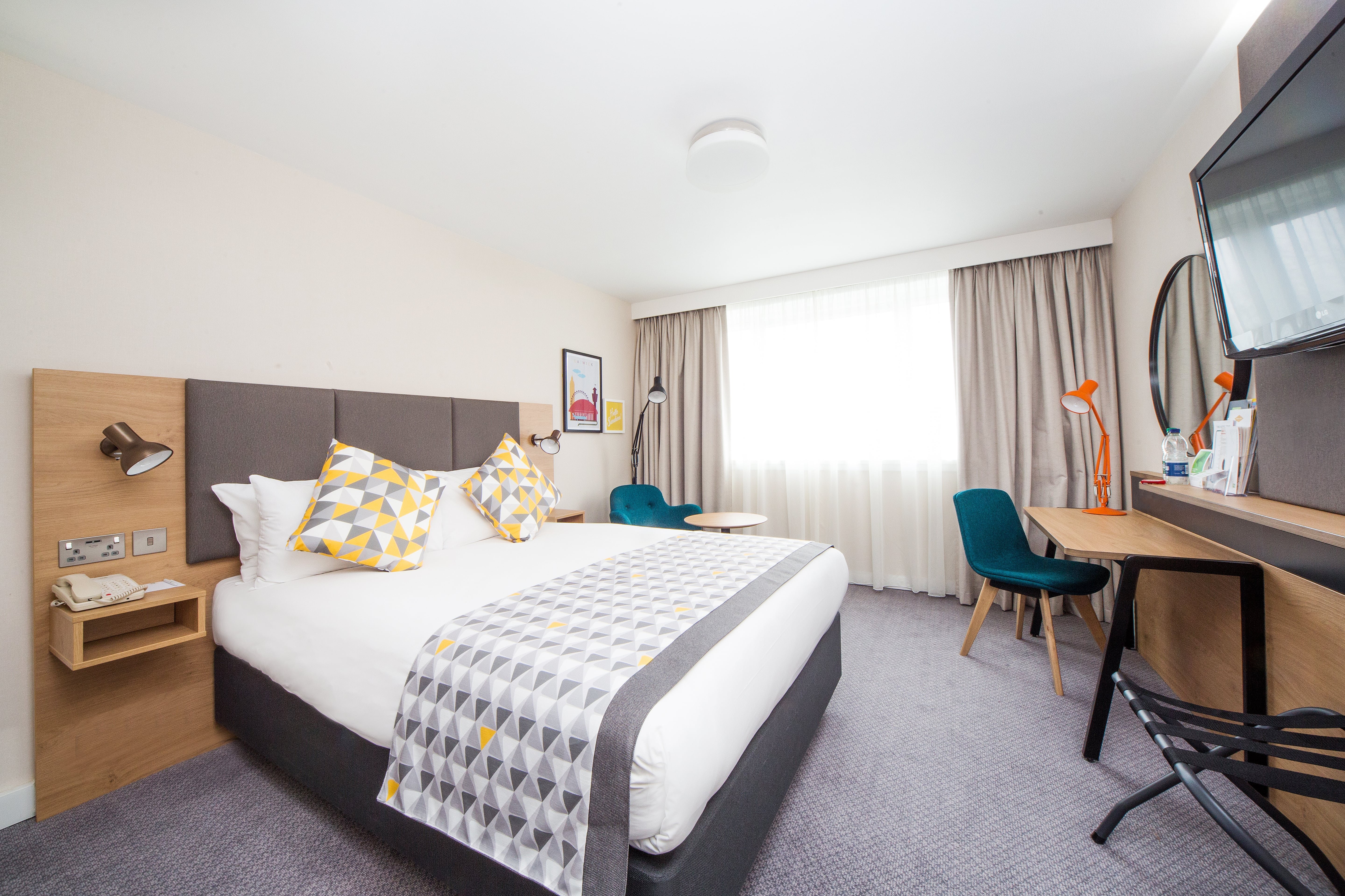 holiday inn london gatwick airport by ihg