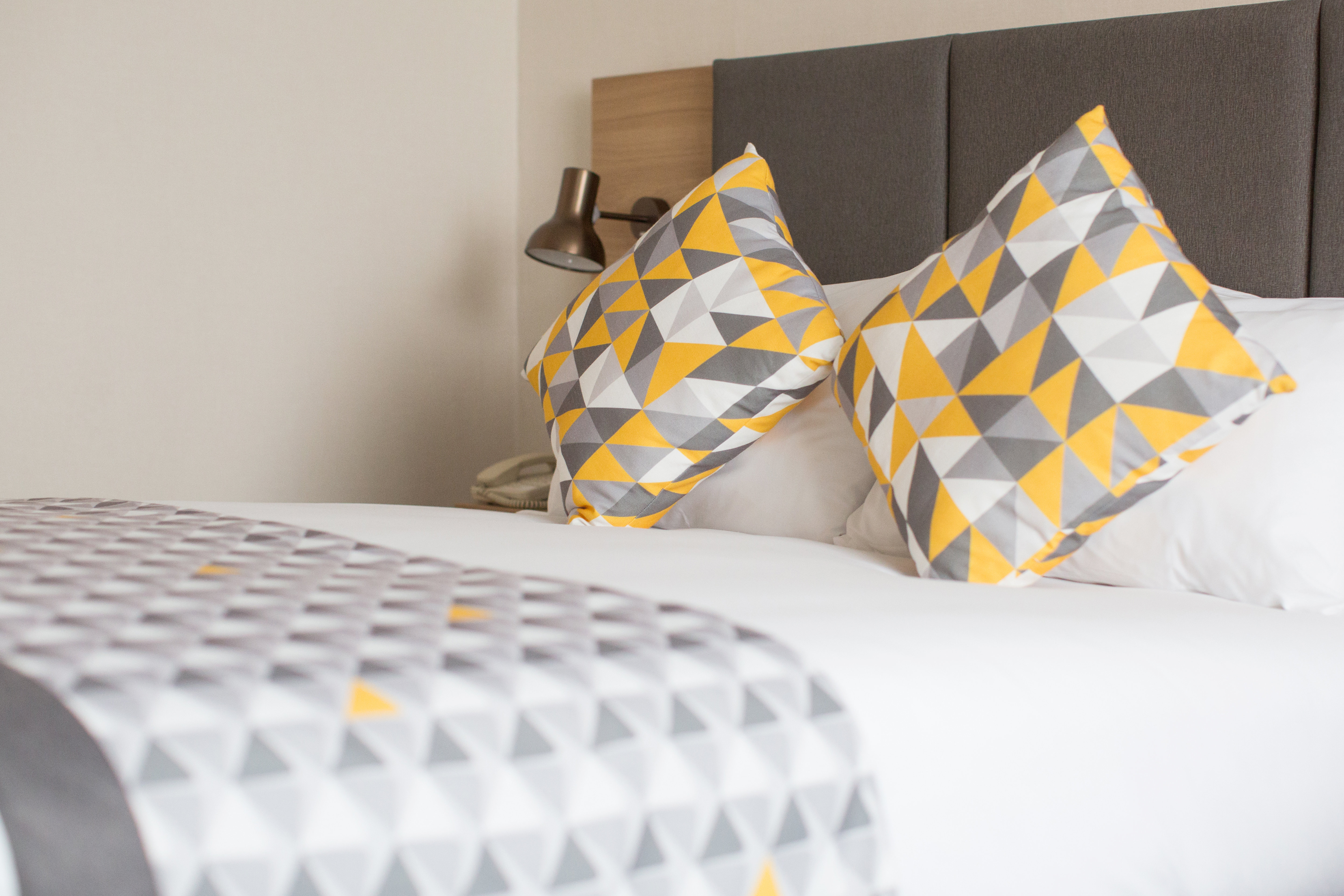 holiday inn london gatwick airport by ihg