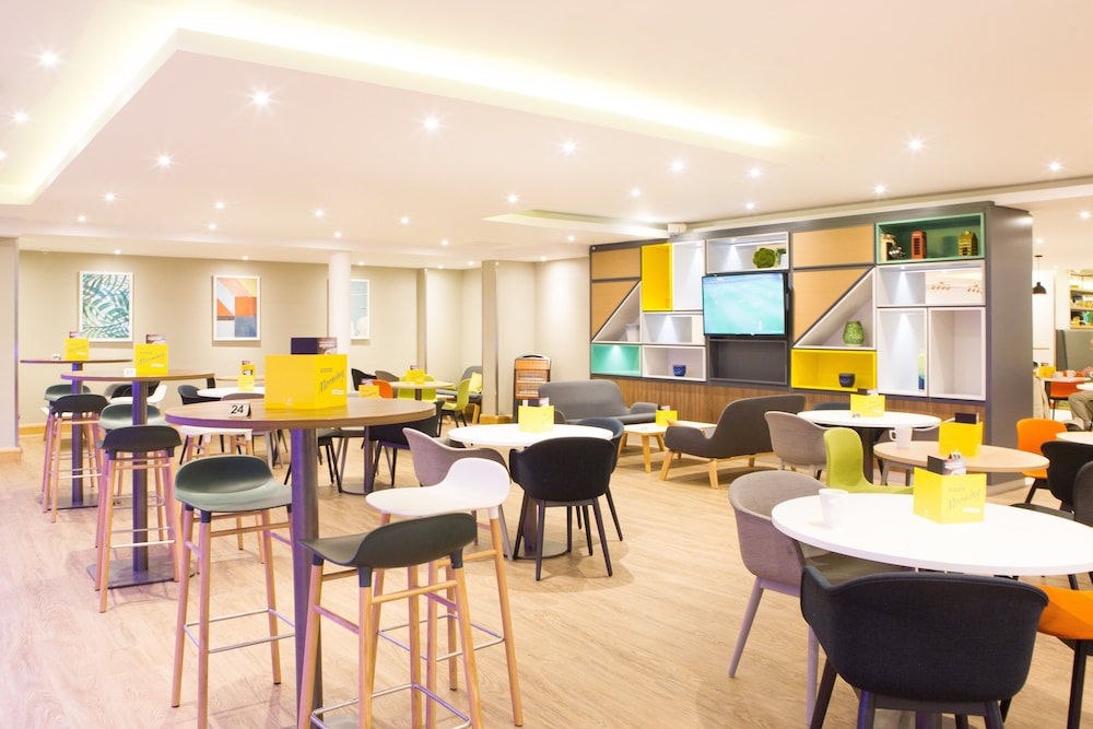 holiday inn london gatwick airport by ihg