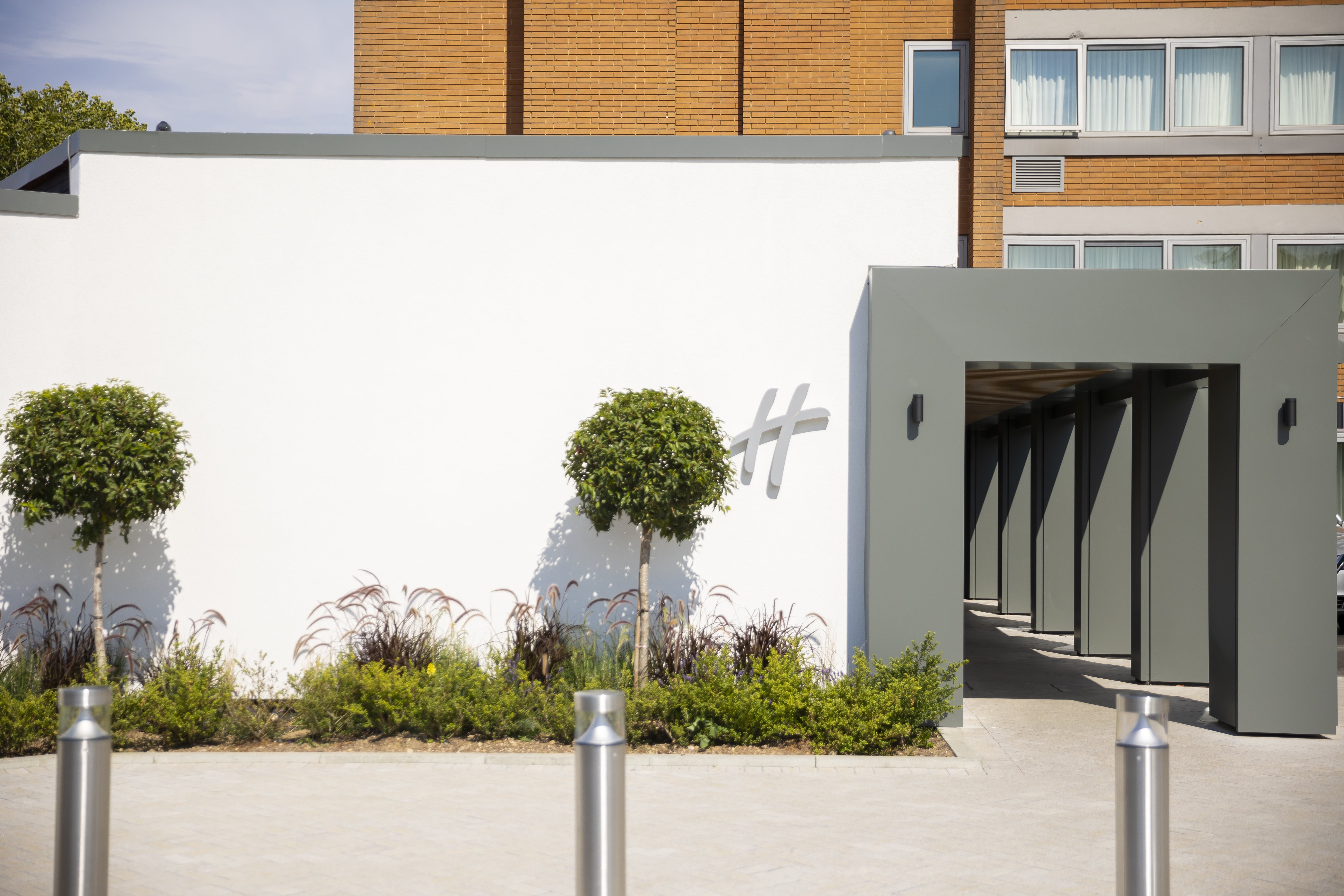 holiday inn london gatwick airport by ihg