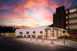 holiday inn london gatwick airport by ihg