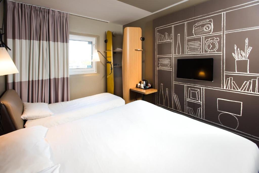 ibis styles london gatwick airport