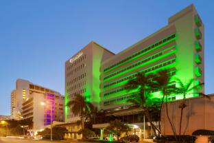 holiday inn miami beach oceanfront by ihg