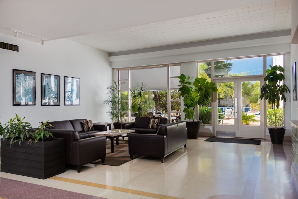 tropics hotel and hostel