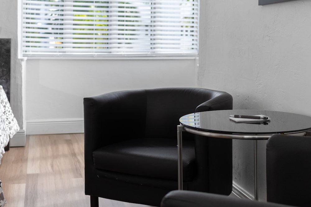 tropics hotel and hostel