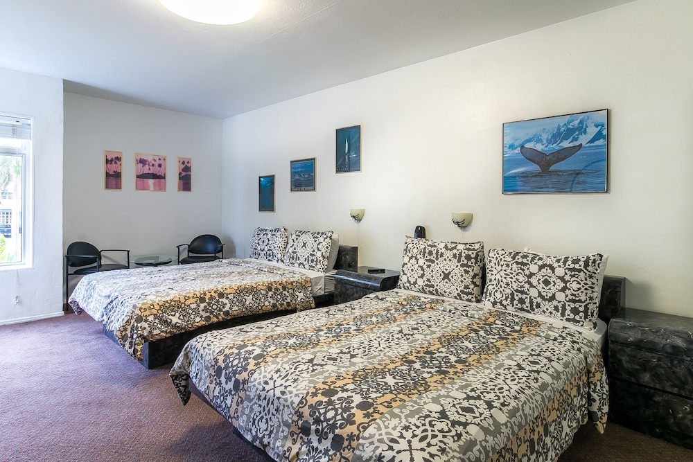 tropics hotel and hostel