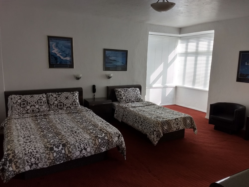 tropics hotel and hostel