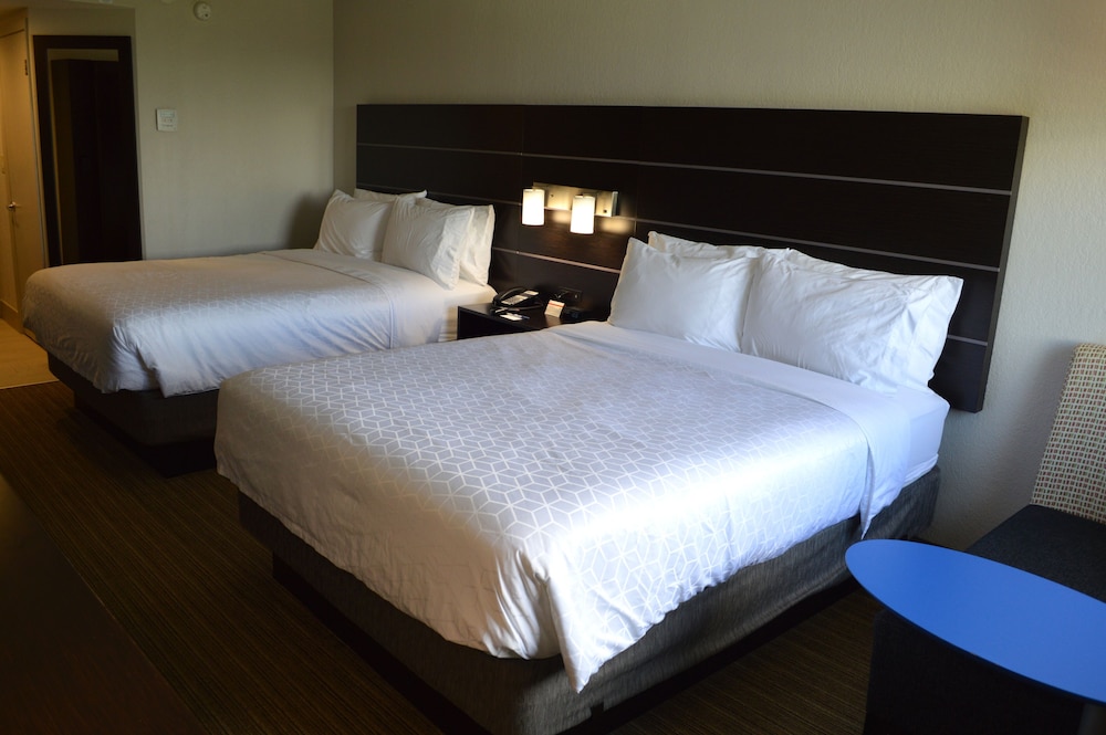 holiday inn express and suites miami hialeah by ihg