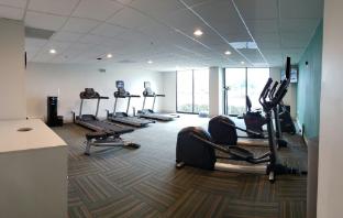 holiday inn express and suites miami hialeah by ihg