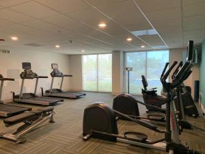 holiday inn express and suites miami hialeah by ihg