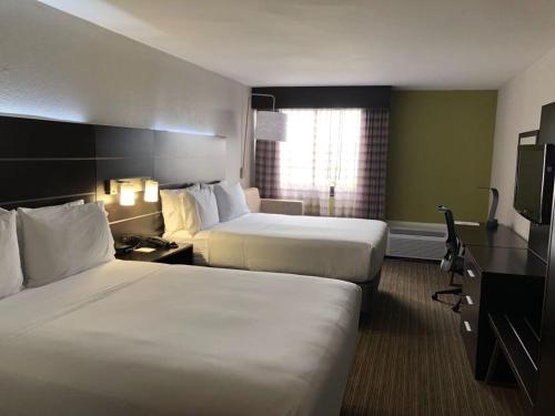 holiday inn express and suites miami hialeah by ihg