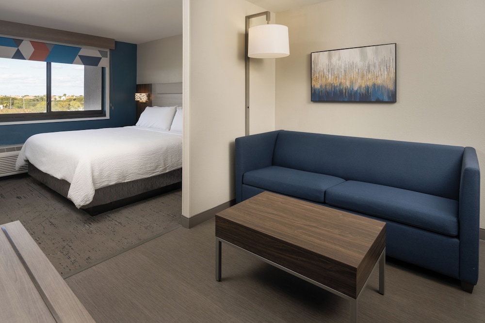 holiday inn express and suites kendall east miami by ihg