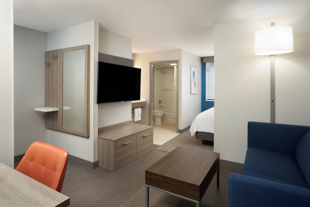 holiday inn express and suites kendall east miami by ihg