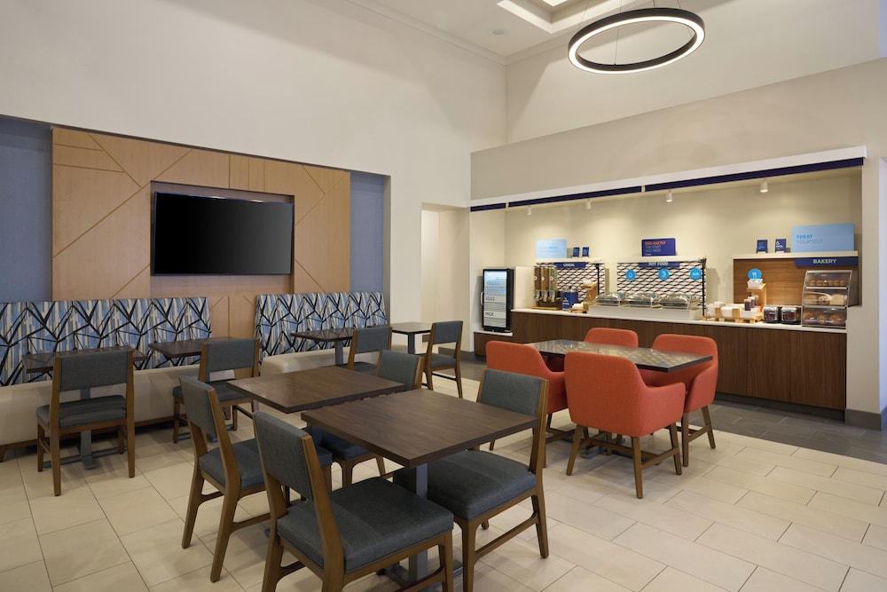 holiday inn express and suites kendall east miami by ihg