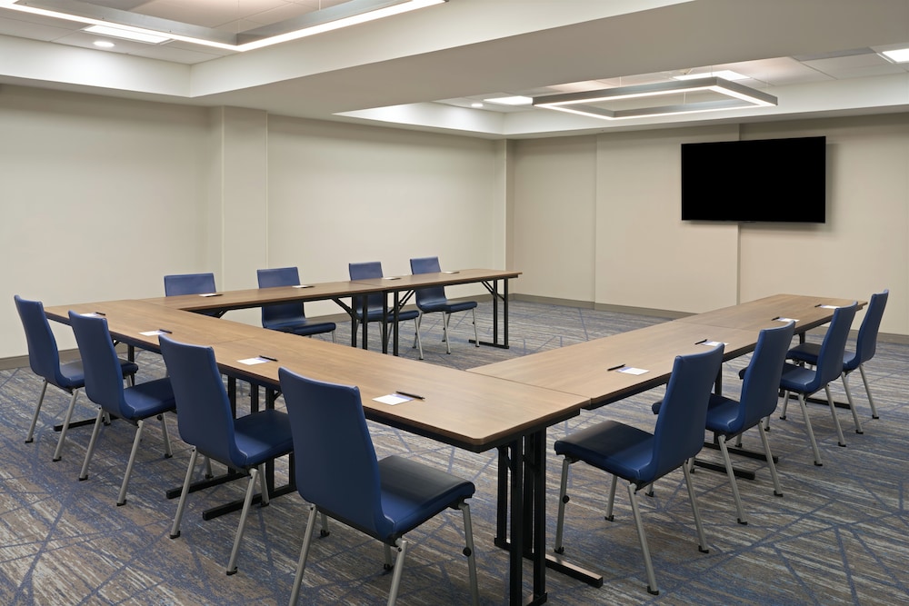 holiday inn express and suites kendall east miami by ihg