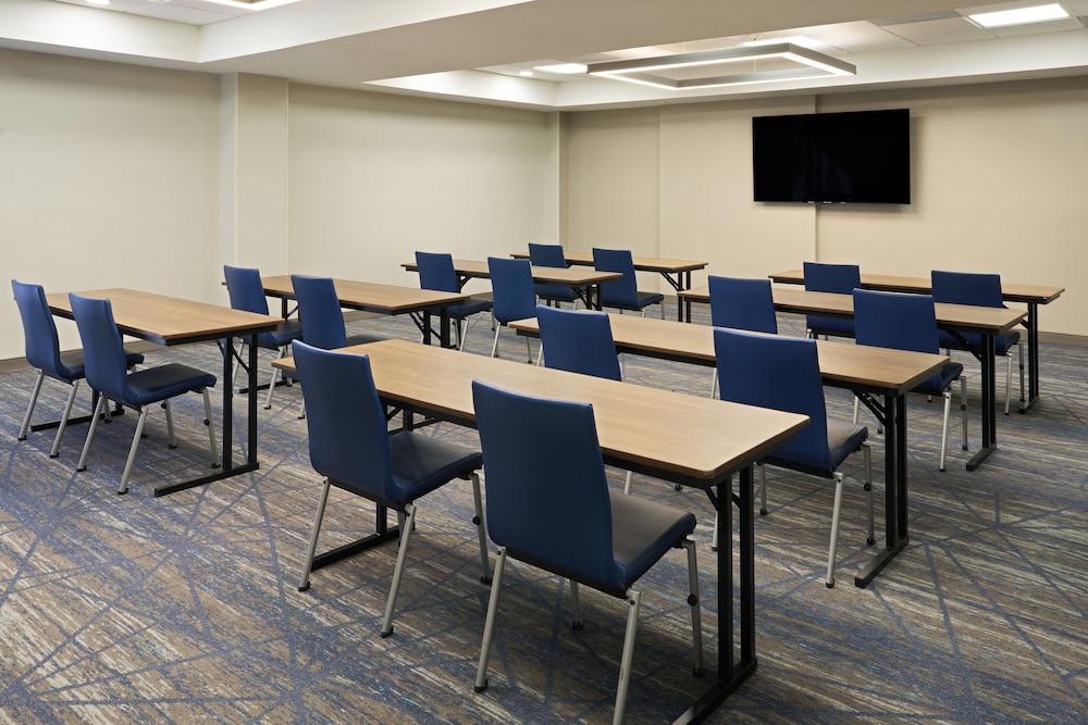 holiday inn express and suites kendall east miami by ihg