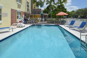 candlewood suites miami lakes by ihg