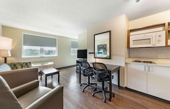 extended stay deluxe miami airport doral