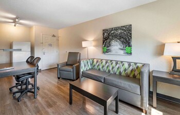 extended stay deluxe miami airport doral