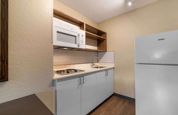 extended stay deluxe miami airport doral