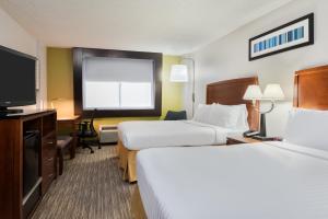 holiday inn express miami airport doral area by ihg
