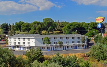 motel 6 pendleton or west
