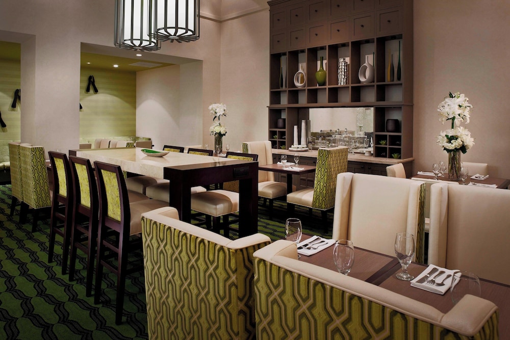 hotel adagio autograph collection