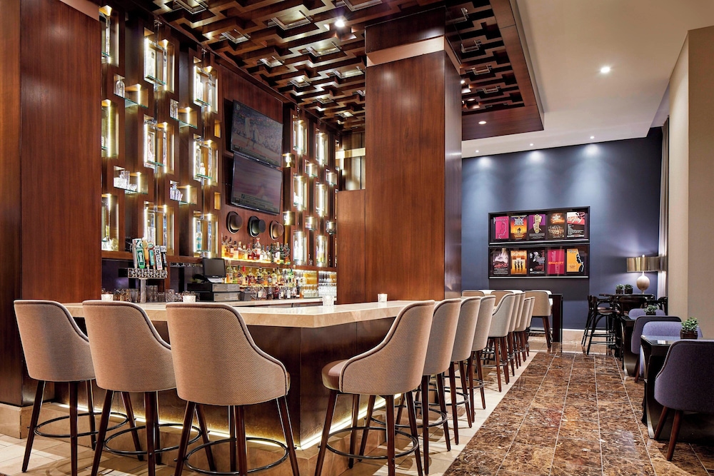 hotel adagio autograph collection